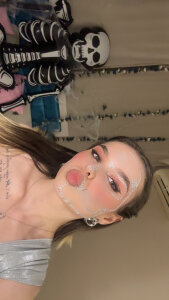 EmelyMason Halloween is a time of reincarnation👻 Pic 4