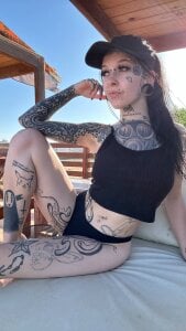 Aster_Inkwell Public Pic 2