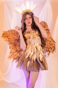 Luu_Blossom Born 2B A Pic 9