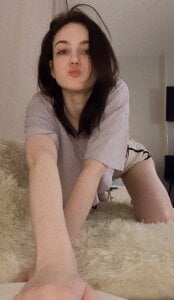 AundreaMarsell Light touches 🌸 Pic