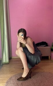 elisabatbact hehehe Pic 2