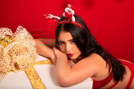 ScarlettPetrova Santa isn’t the only one coming🎄😘 Pic 4