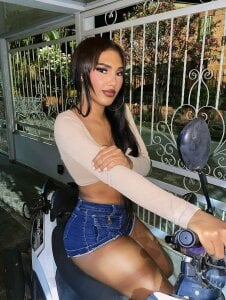 cristinamontiel 🤭✨🤎 Pic