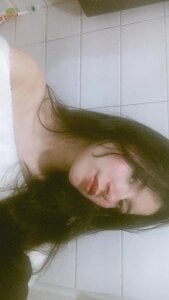 Emy_Tay 💖 hey Pic 4