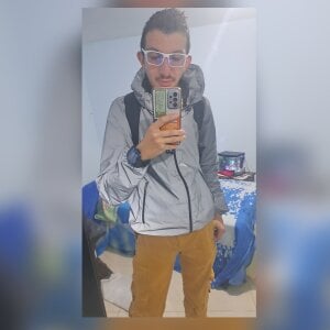 Public de ANDYBLAKEE2025  4 Imagens