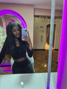 Charlotte_evanns_1 Public Pic