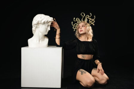 LianaFord On the eve of Halloween 🎃 Pic 4