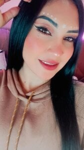 Emy_cutee my body Pic 3