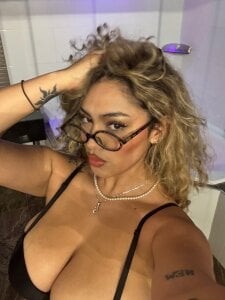 Maddy_Beluci me  5টি ছবি