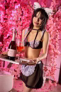 Barbieteeen My lord would like a drink? Pic 7