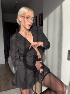 LoryWood 🤓 secretary girl 🤓 Immagine 