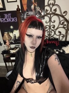 Bettieee_Agura Public Pic 4