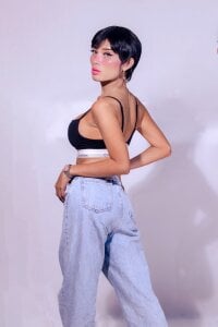 Notaestheticallykylinee Calvin clein Pic