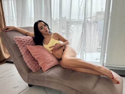 NicolleTores It's getting hot in here 😈👀 slika 3