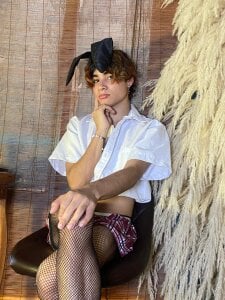 Leo_Glow Dangerous innocence 😈 зображення 3