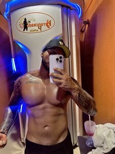 Mrernest Fotos sexys bronceándomelo Pic 4