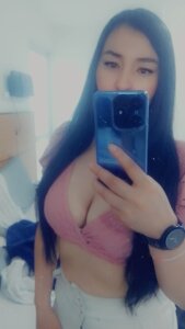 Sammy-Hot_ Public Pic 9