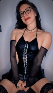 HeyAmara I love the black Fotka 6