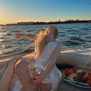 MoonlitCrystalia Public Pic