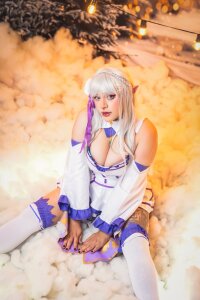 Elice_cooper_ Emilia cosplay!! 🌸✨ Pic 2