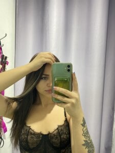 AngelinaTeller Public Pic 5