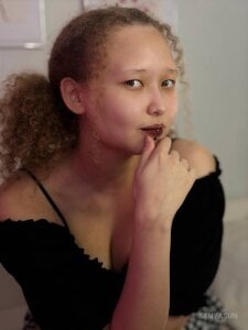 Senya_Sol Public  3টি ছবি