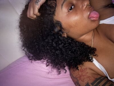 strip4faith for freeskiiiii🫚🧆 Pic 4