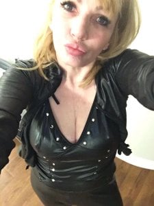 TeacherMilf Lacey Pic 5