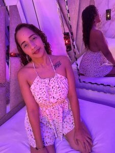 GabieRuiz Public รูป  6