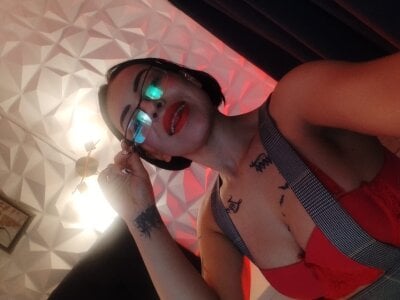 VeroHands votre secrétaire sexy Pic 2