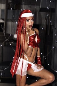 Hilary-banks christmas Pic 3