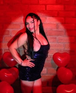 MaduraLuciana Happy Valentin Honey 💘 Pic 6