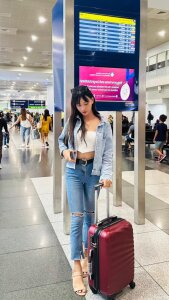 SweetSexyCummer Public Pic 2