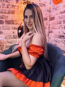 EvaRyen_ Public Pic 3