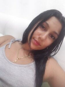 MariaJoseWalker Good morning, handsome ☀️✨ I’m live from 8:30 a.m. to 3:30 p.m., ready to fill your day with charm, Pic 3