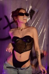 Alison_Ivanova💜 Bild 9