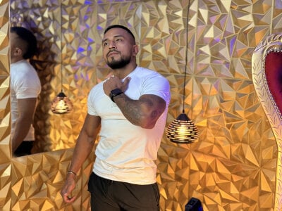 SmithCox Gold Boy Pic 3