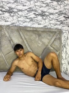 IsaacLewis's XXX Nude Photo 4