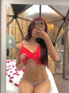 catalinaruiz_ hoy weekend صورة واحدة|catalinaruiz_ hoy weekend صورتان|catalinaruiz_ hoy weekend  2 صور|catalinaruiz_ hoy weekend  2 صورة