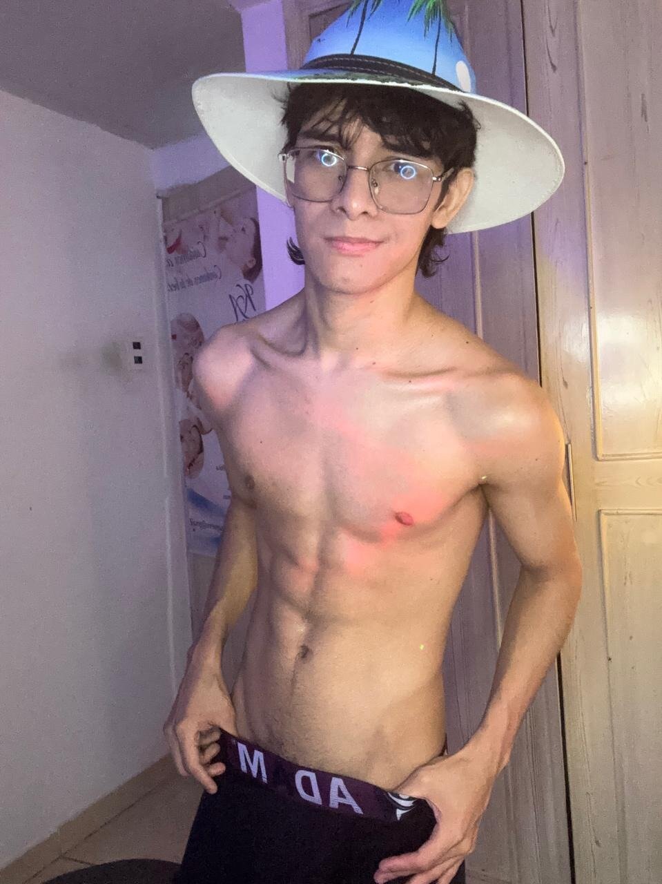 Трендове зображення  3457 noah_millerx