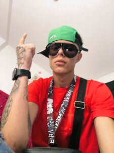 Zeus_Bigcock21 Public Foto 5