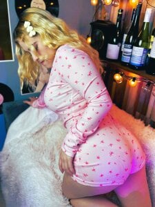 Stef_Nicks Sweet and delicious 🌸 Pic 4