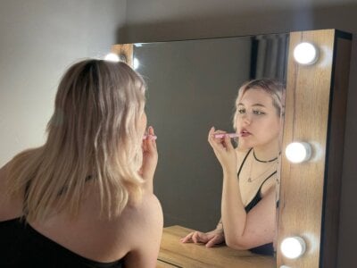 AliceEverly Public Pic 4