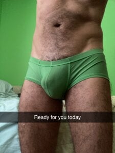 iva_handfull A real handfull Pic 8