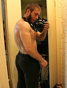 Aaron_Royal Public Pic 4