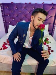 Prince-Dalton Romantic dinner Pic 9