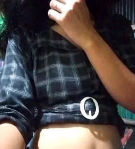 Trisha19 Public Pic 4