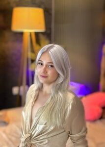 HollyTailors Yummy Holly Pic