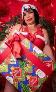 annie_wigg Merry Christmas Pic 5