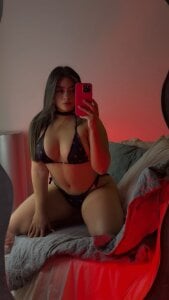 sarah-bonneth Your wife  4. fénykép